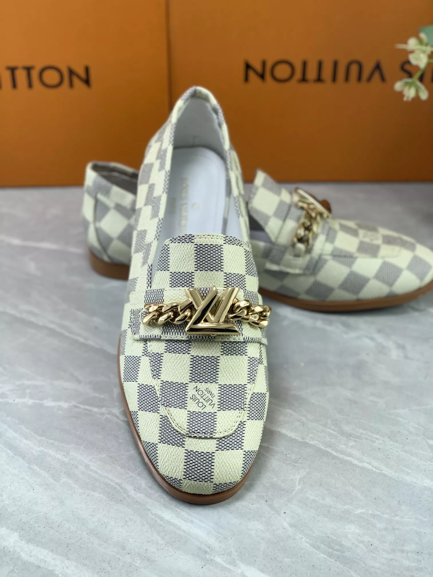 louis vuitton lv oxfords chaussures pour femme s_12b5a433